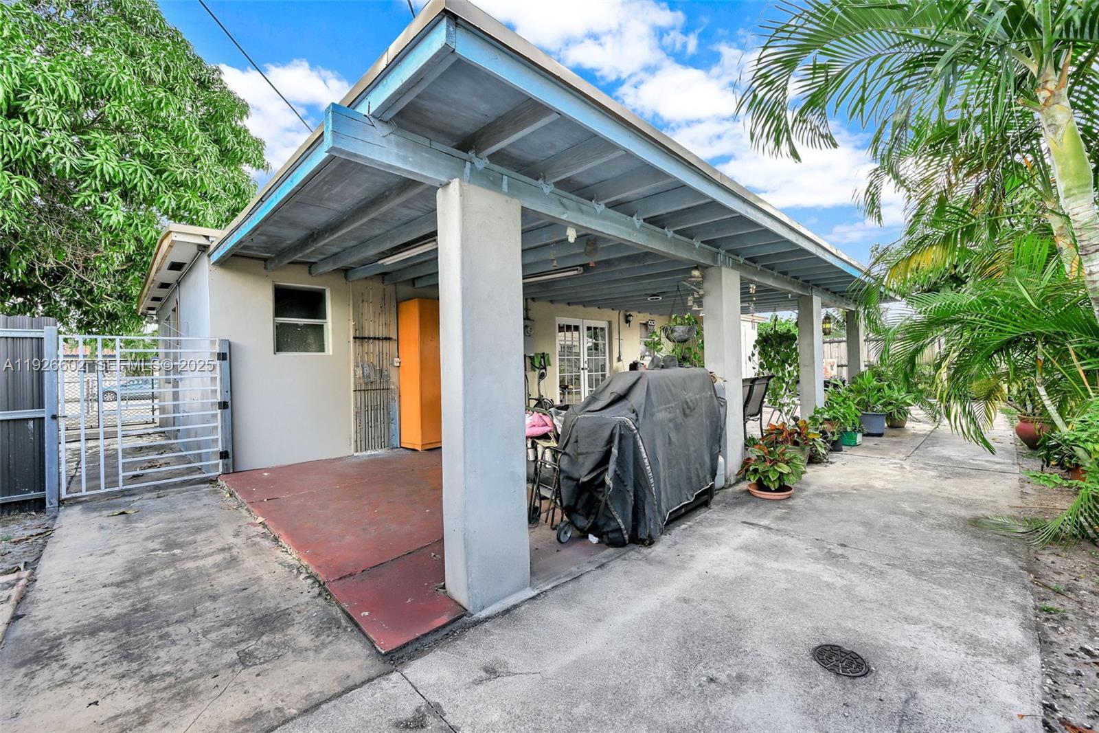 LINDEN GARDENS - Residential