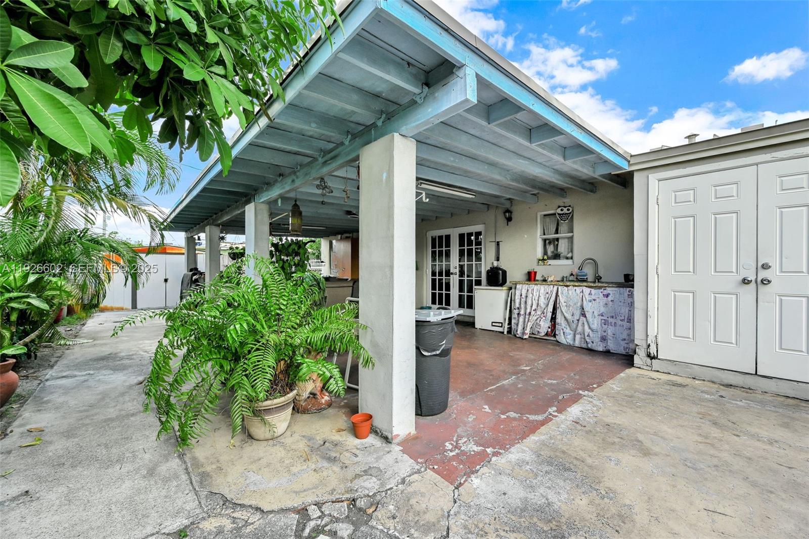 LINDEN GARDENS - Residential