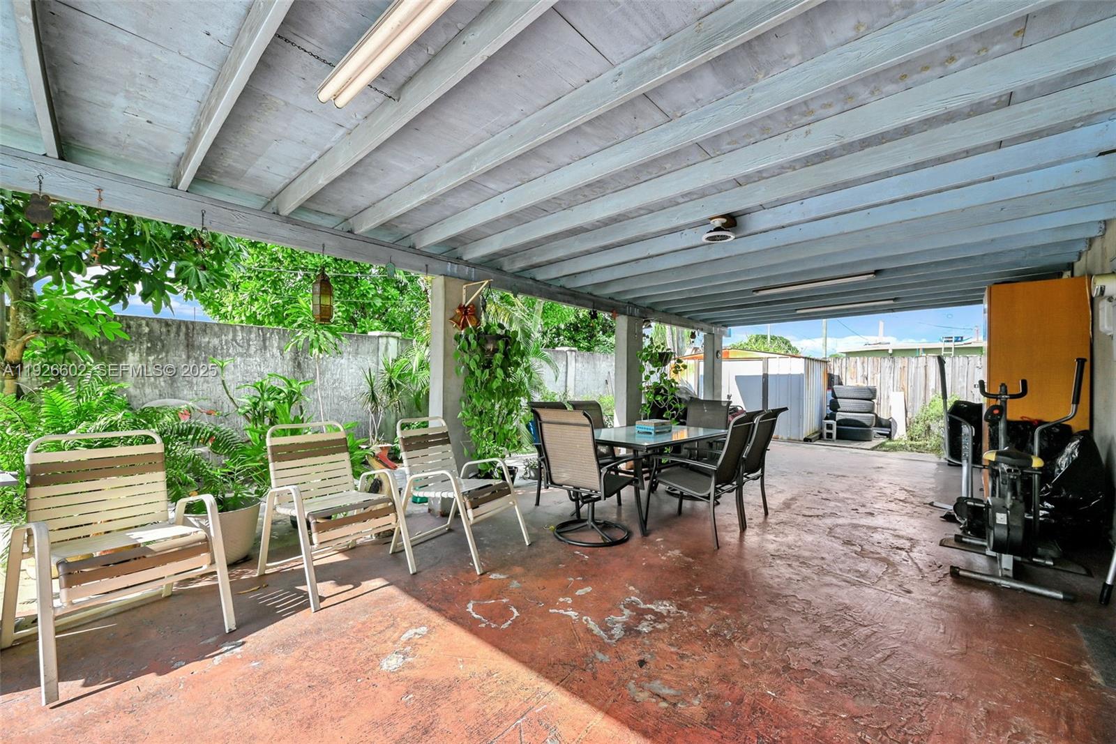 LINDEN GARDENS - Residential