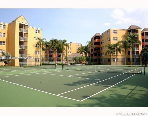 LAS VISTAS AT DORAL CONDO - Residential