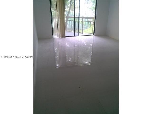 LAS VISTAS AT DORAL CONDO - Residential