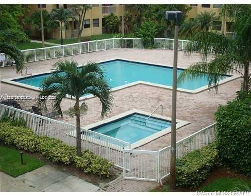 LAS VISTAS AT DORAL CONDO - Residential