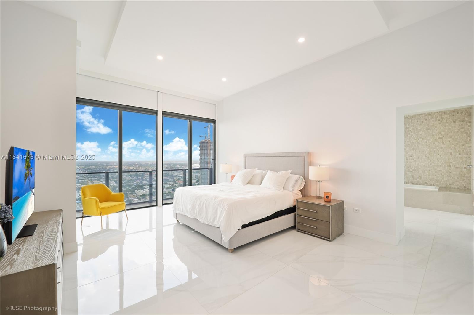 RISE BRICKELL CITY CENTRE - Residential