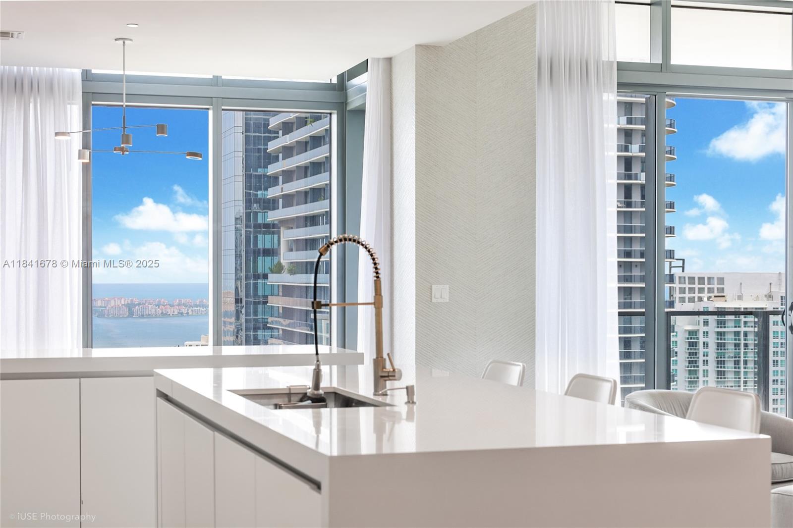RISE BRICKELL CITY CENTRE - Residential