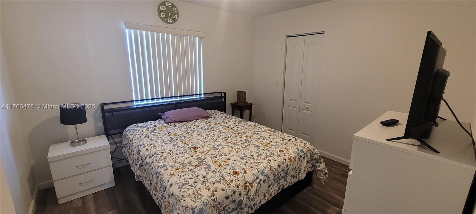 MANDARIN LAKES - Residential