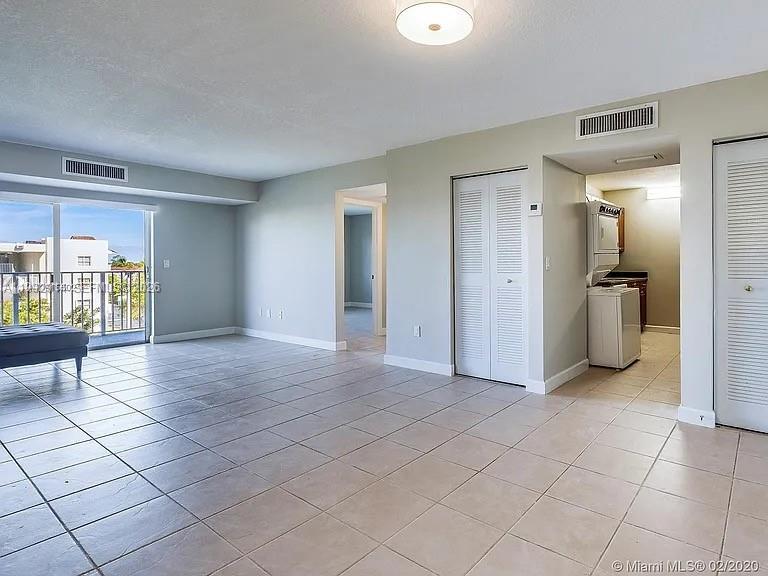 SAGA BAY GARDENS CONDO - Residential