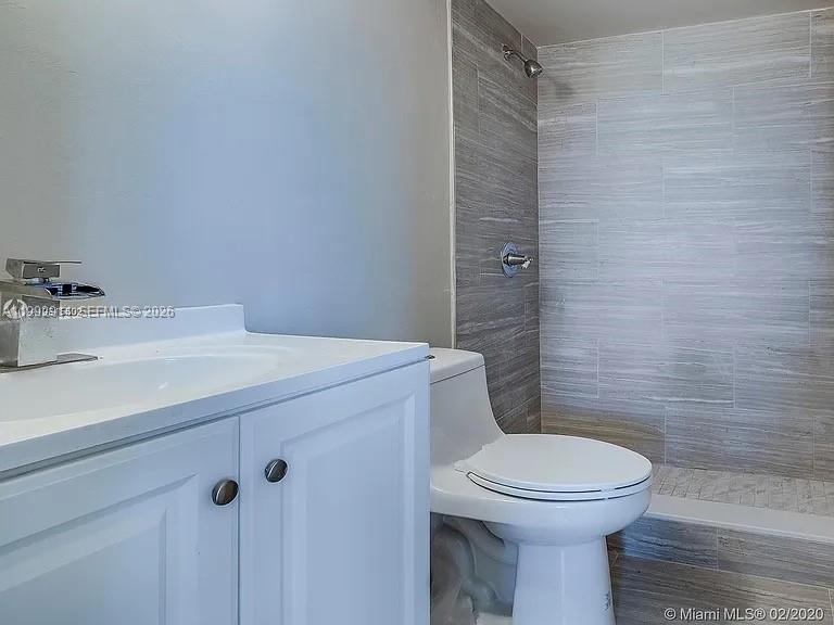 SAGA BAY GARDENS CONDO - Residential