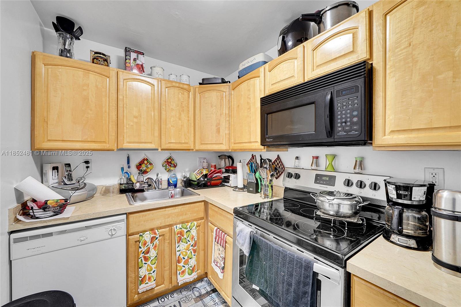 THE NEWPORT CONDO - Residential