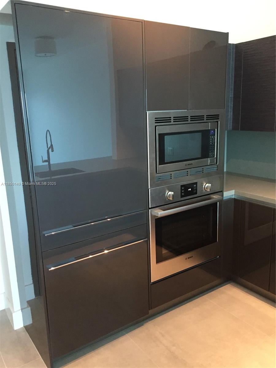 THE BOND - Residential