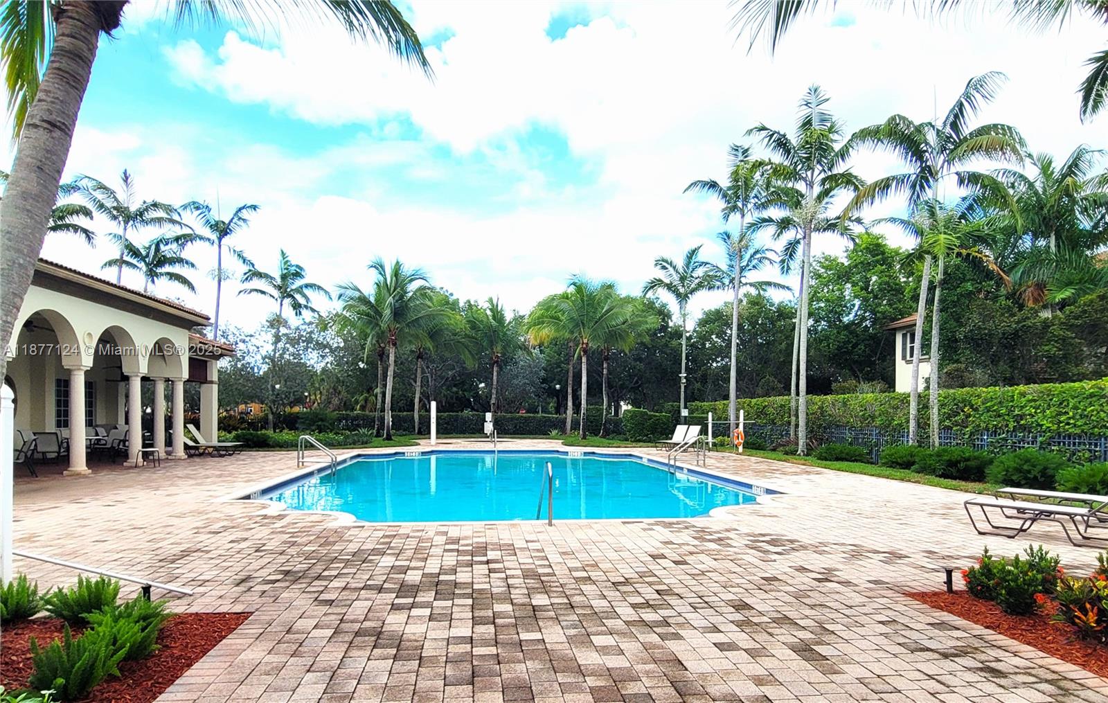 HERON BAY COMMERCIAL - Residential Lease