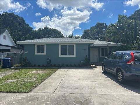 3046 NW 66th St Miami FL 33147
