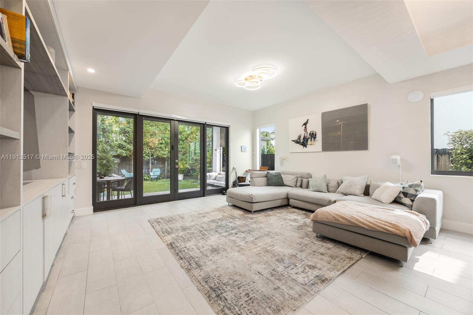 PALMHURST - Residential