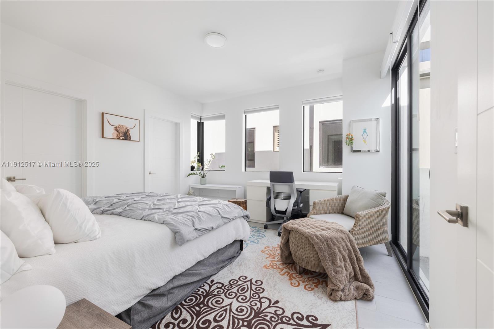 PALMHURST - Residential