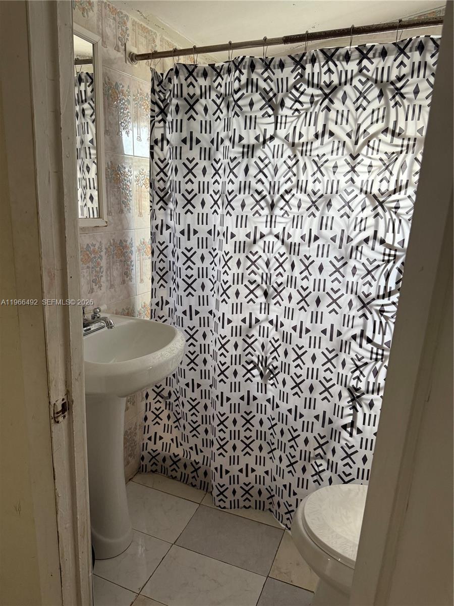 RIDGEWAY - Residential