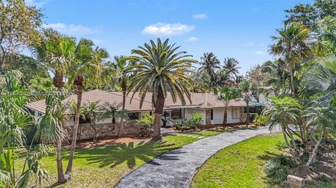 13621 SW 103rd Ave Miami FL 33176