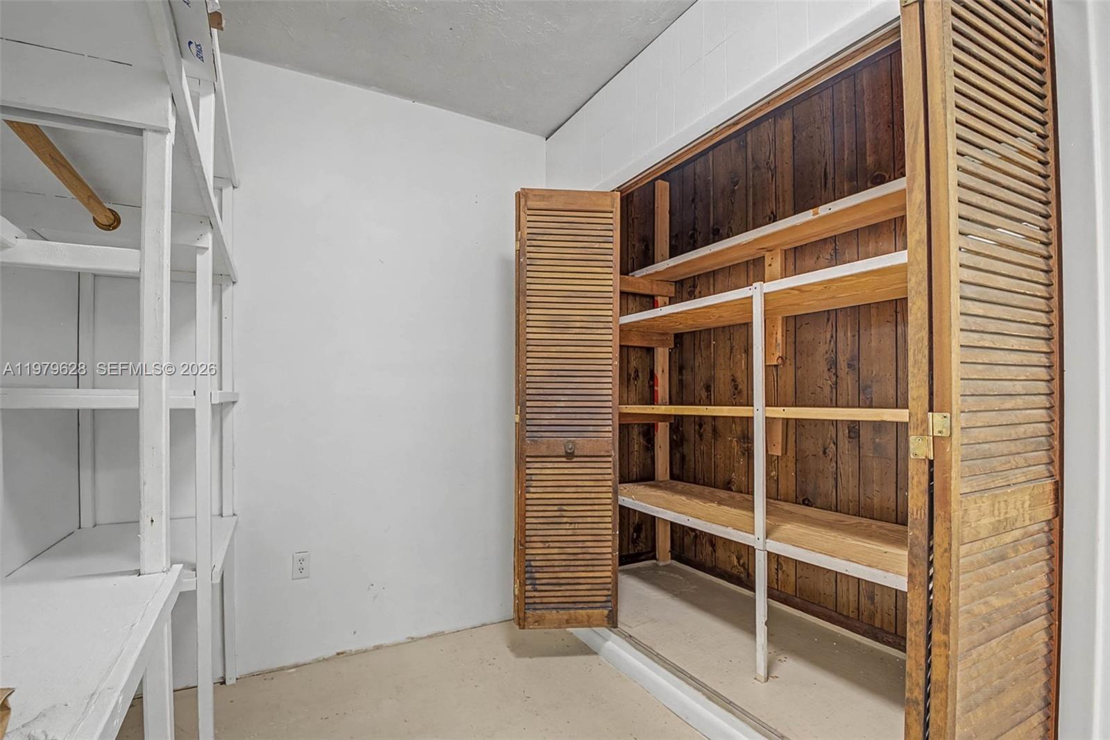 MARY ANN ESTATES - Residential Lease