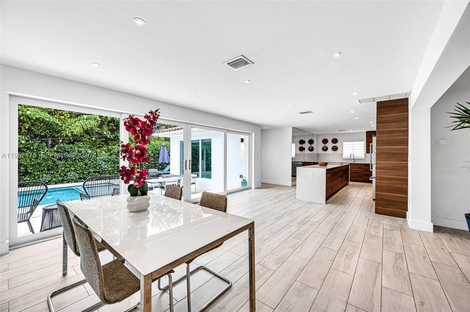 EVENINGSIDE - Residential