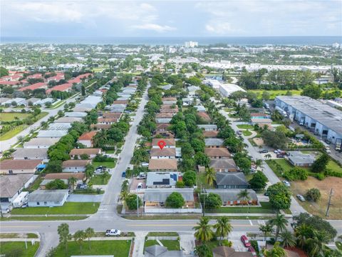 Tiny photo for 324 Sterling Ave, Delray Beach, FL 33444 (MLS # A11976701)