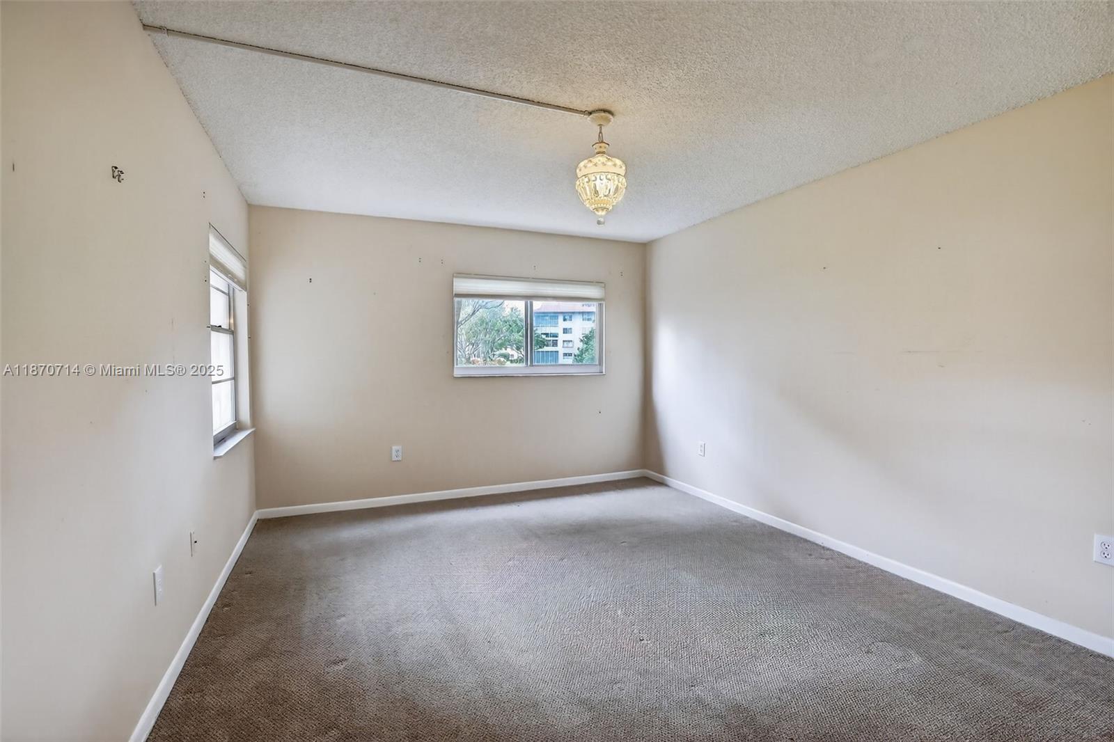 IVANHOE EAST AT CENTURY V - Residential