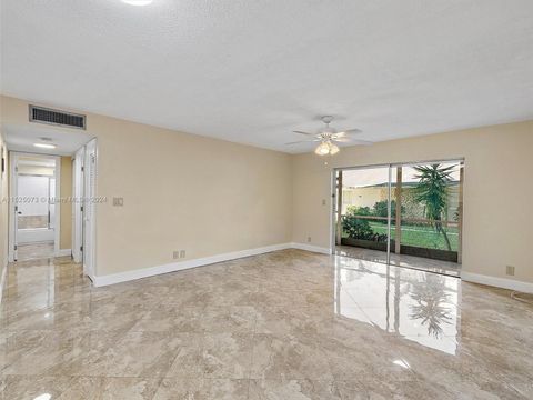 Condominium in Hallandale Beach FL 219 14th Ave Ave 7.jpg