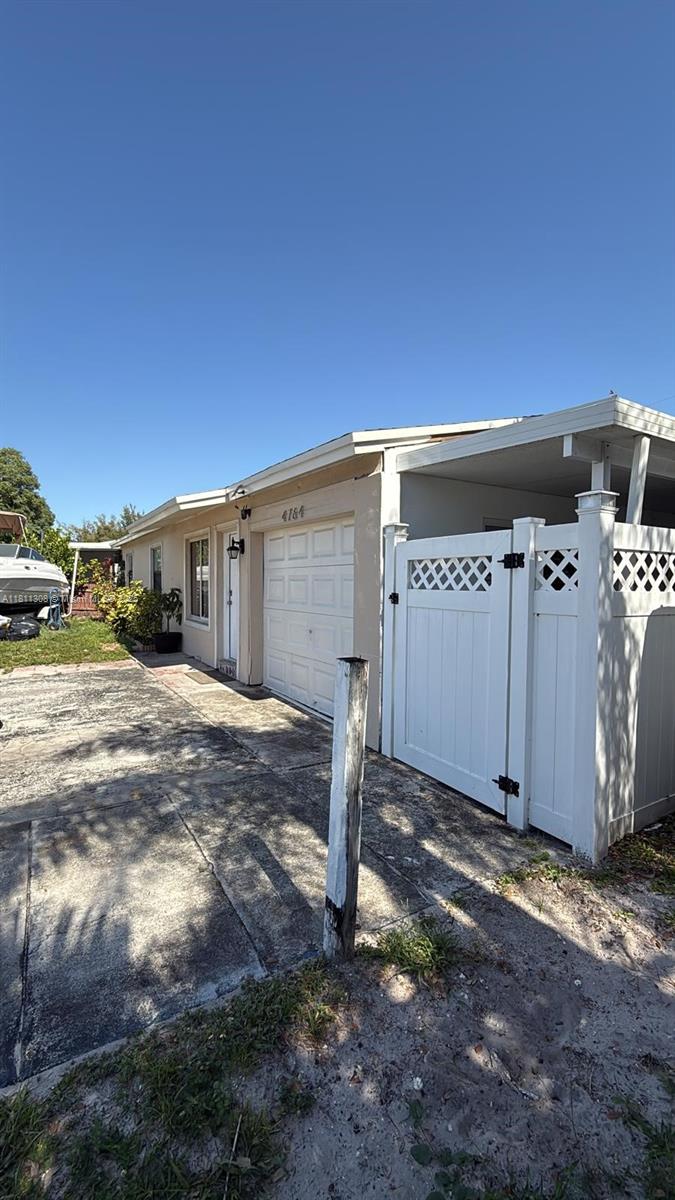 Rental Property at 4764 Sw 12th St, Fort Lauderdale, Broward County, Florida - Bedrooms: 3 
Bathrooms: 2  - $4,750 MO.