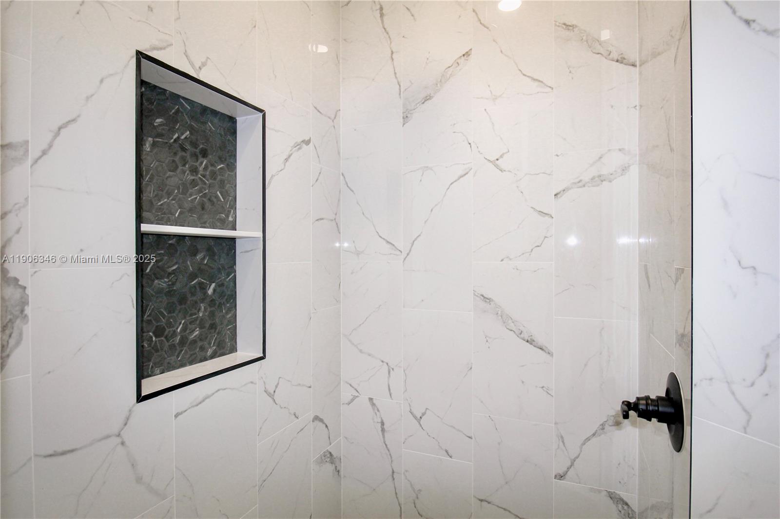 ORANGE BLOSSOM ESTATE - Residential