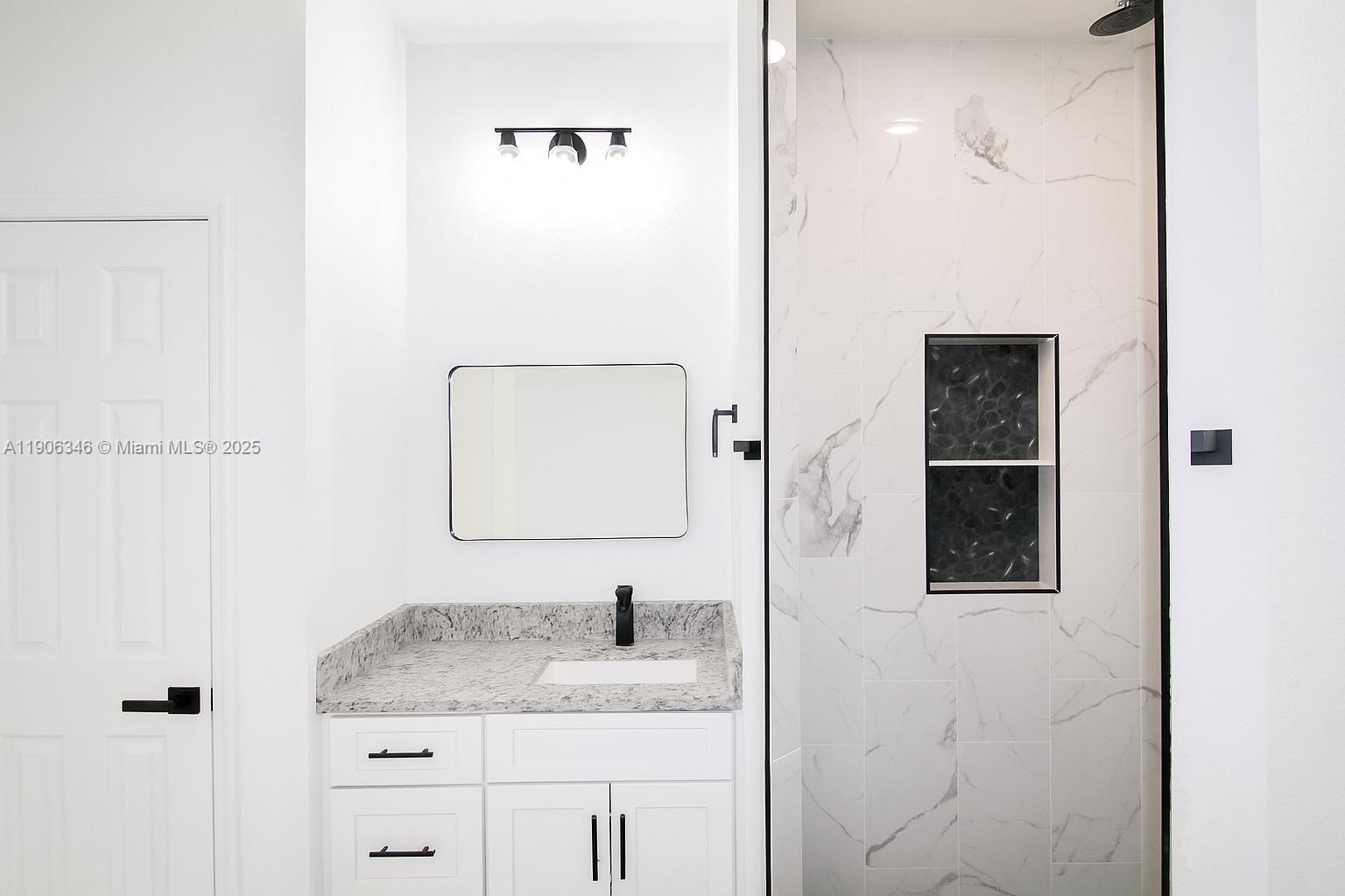 ORANGE BLOSSOM ESTATE - Residential