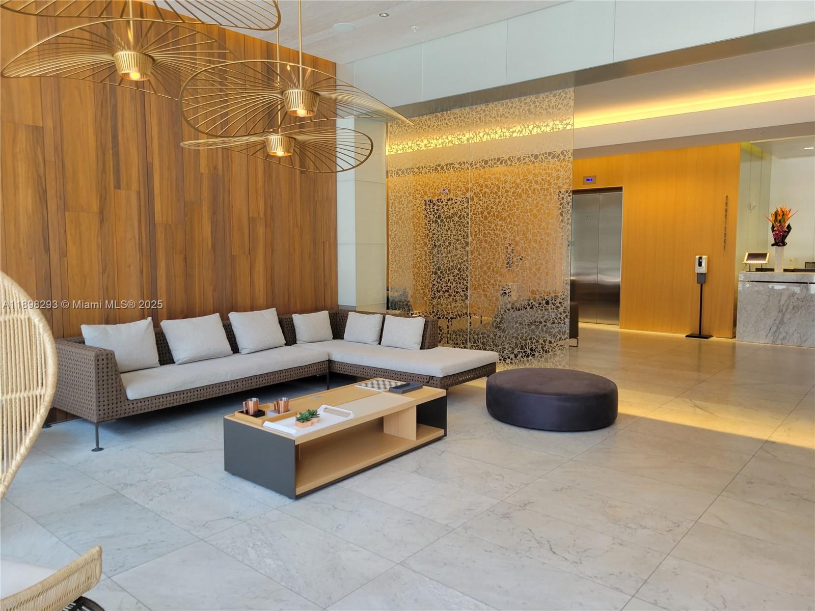 RISE CONDO - Residential Lease