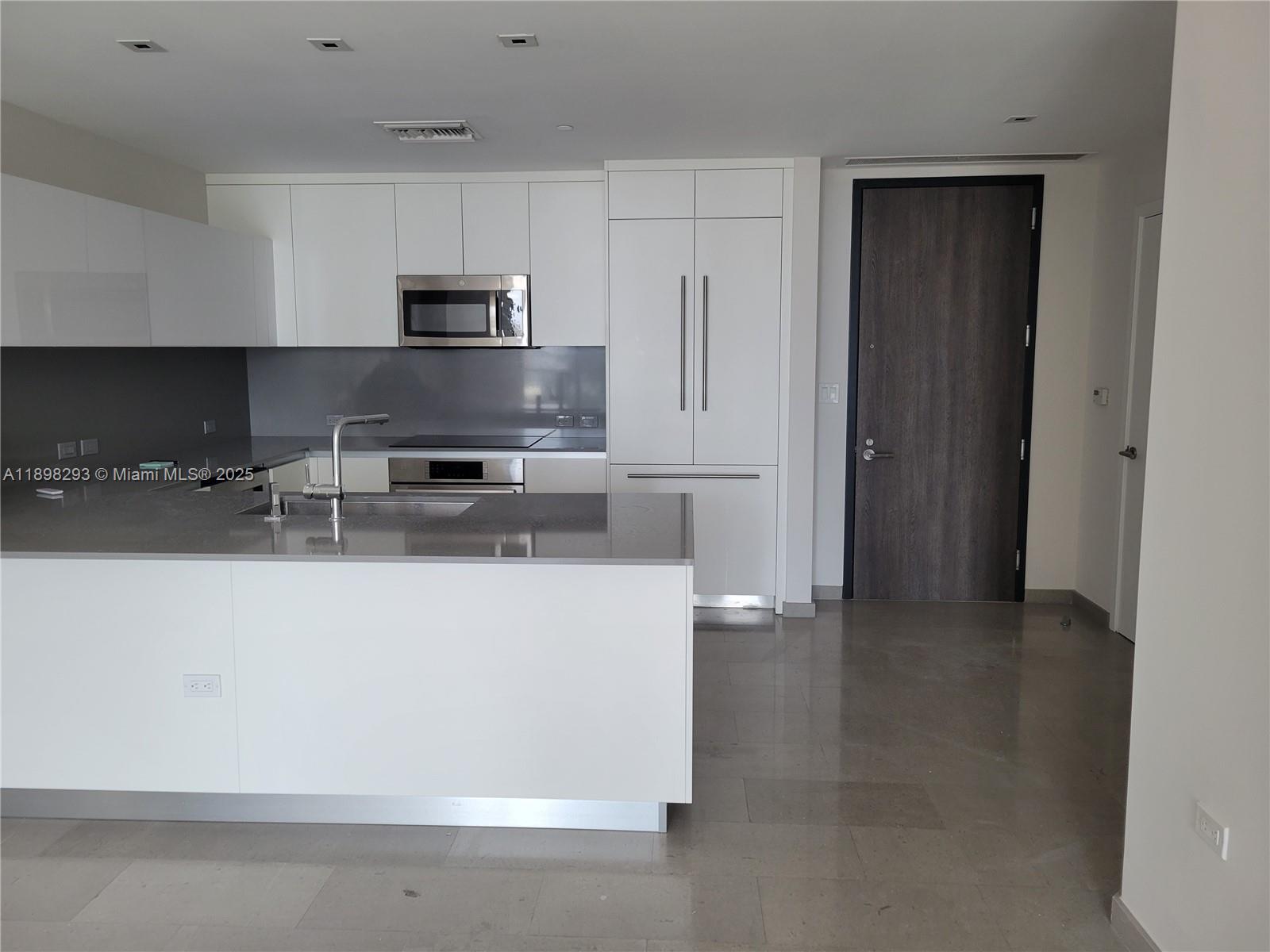 RISE CONDO - Residential Lease