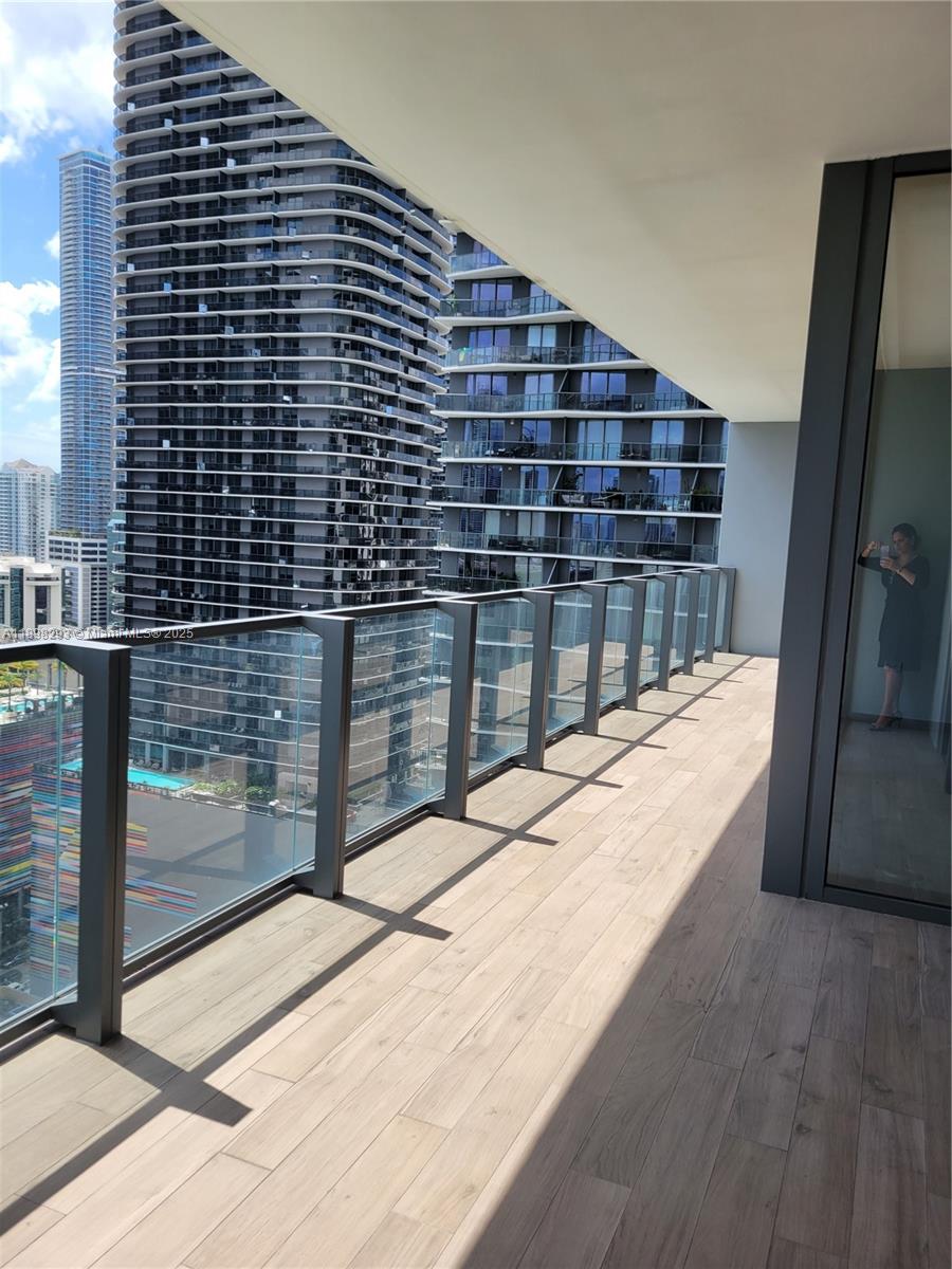 RISE CONDO - Residential Lease