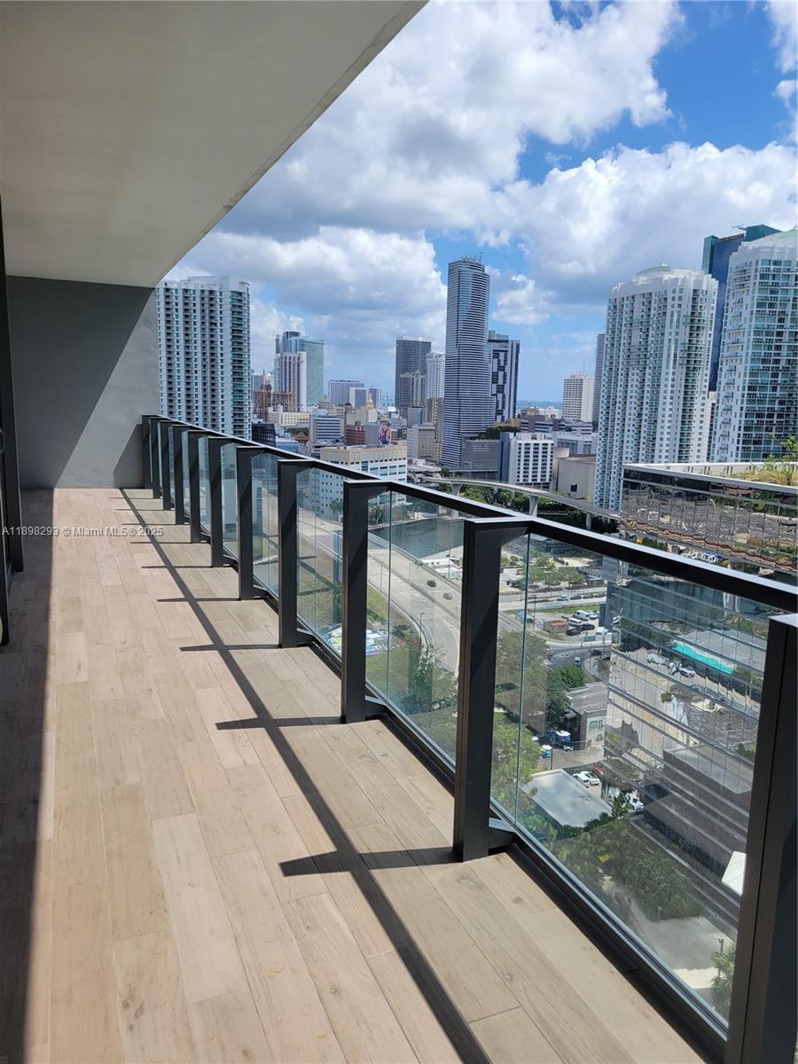 RISE CONDO - Residential Lease