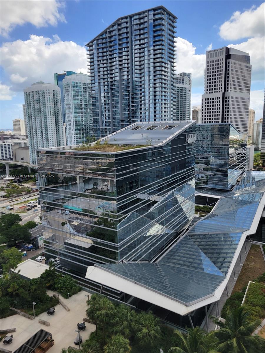RISE CONDO - Residential Lease