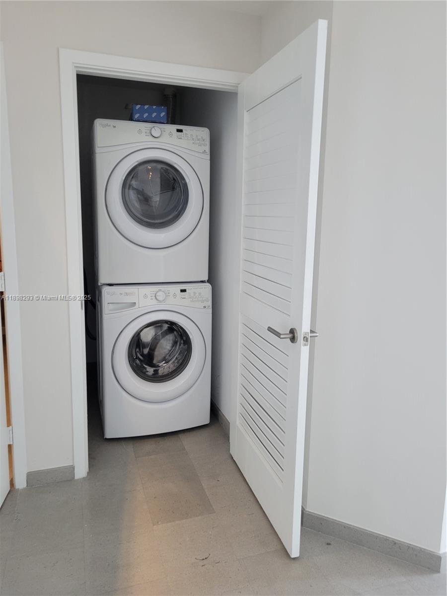 RISE CONDO - Residential Lease