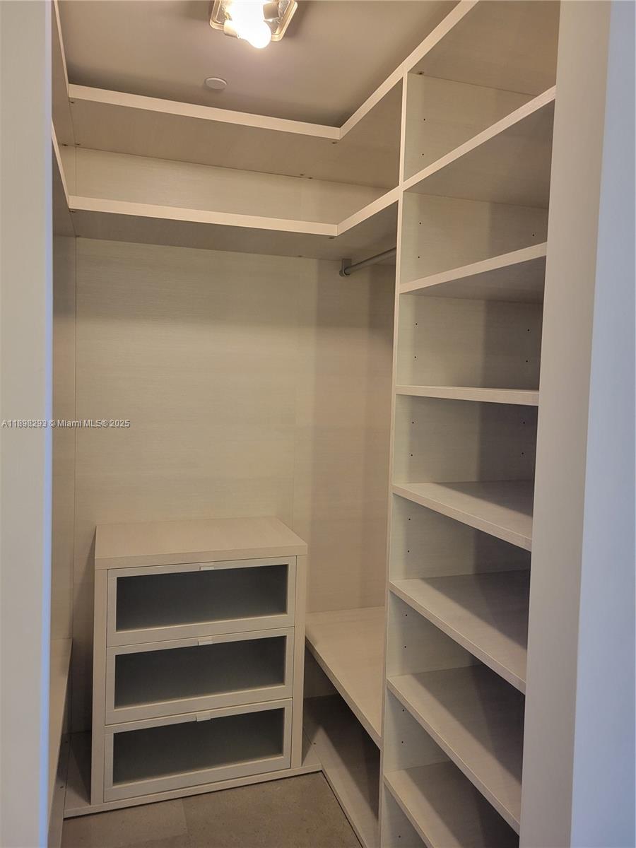 RISE CONDO - Residential Lease