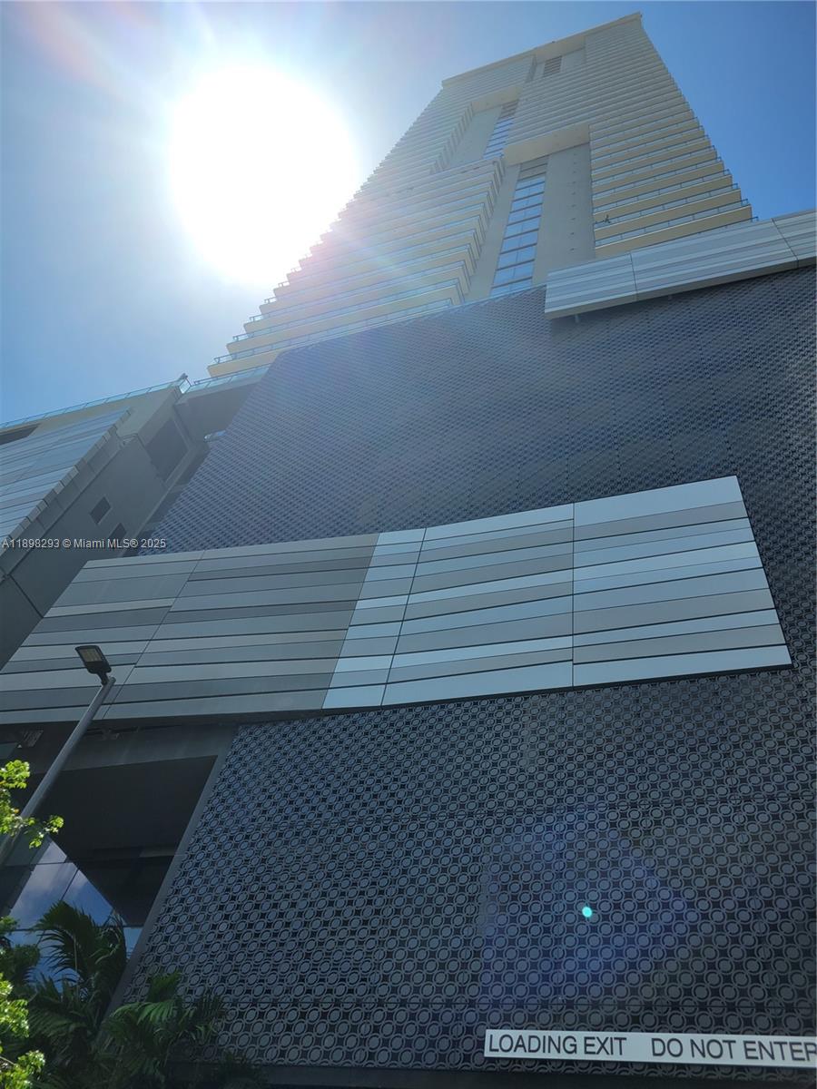 RISE CONDO - Residential Lease