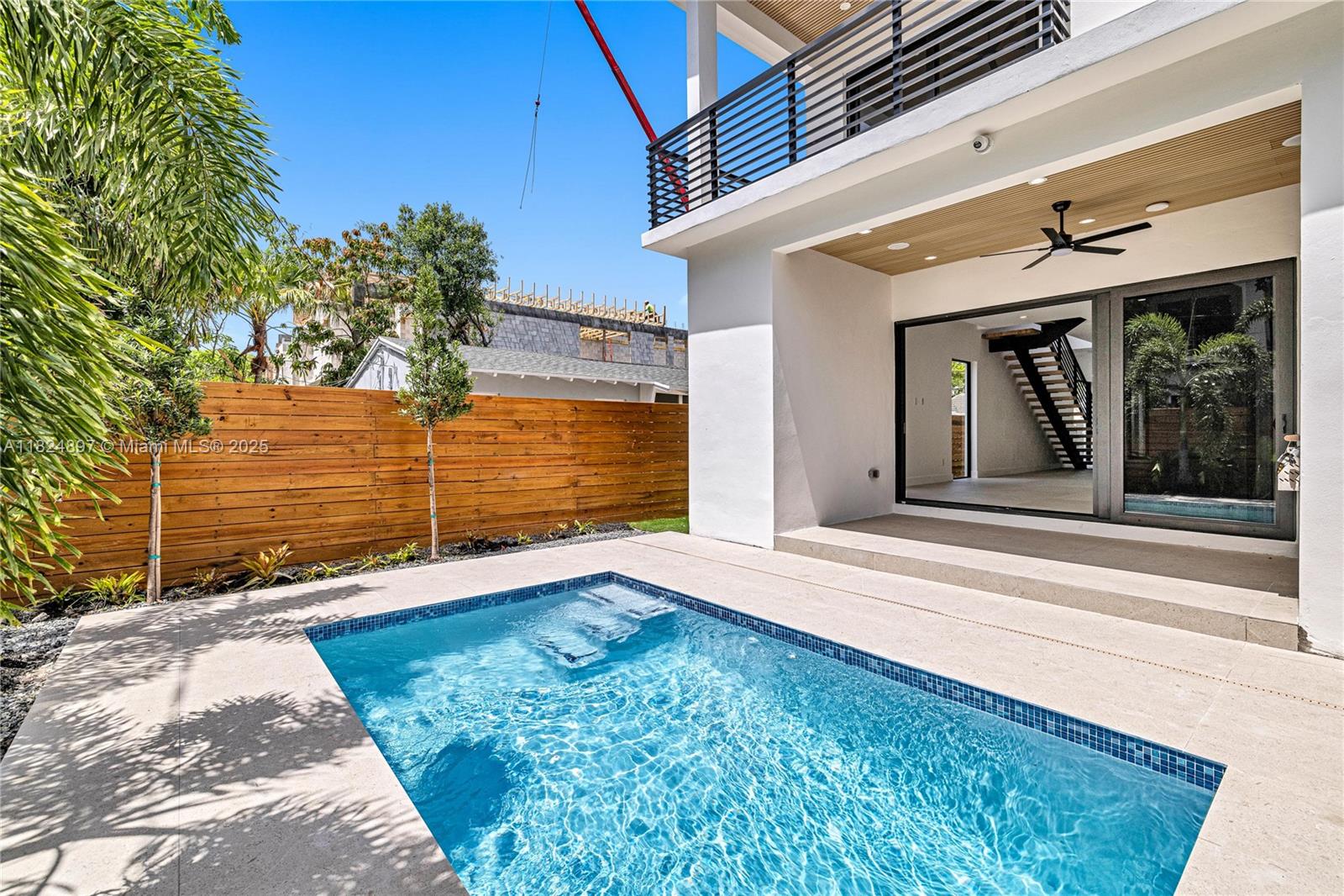 BEVERLY HEIGHTS - Residential