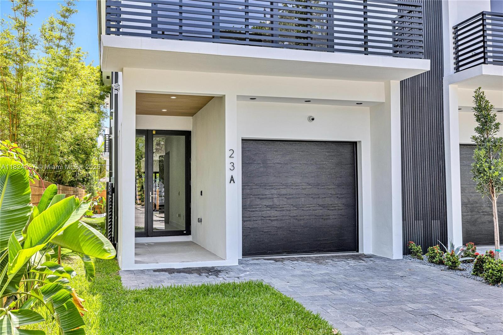 BEVERLY HEIGHTS - Residential