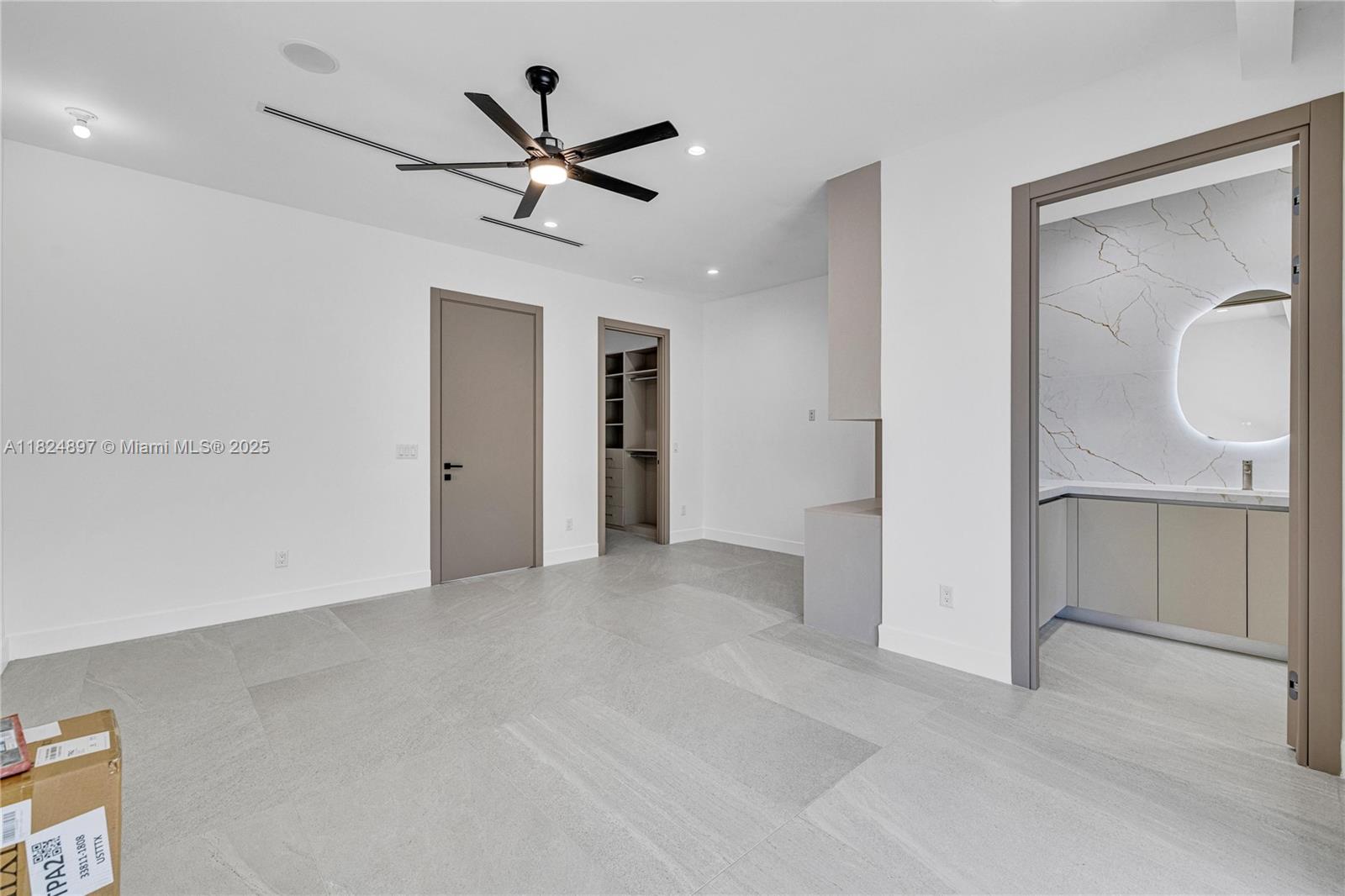 BEVERLY HEIGHTS - Residential