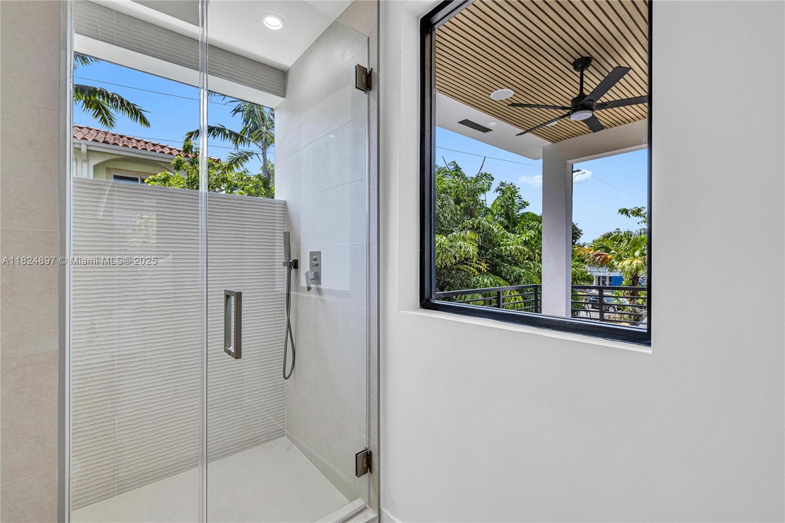 BEVERLY HEIGHTS - Residential