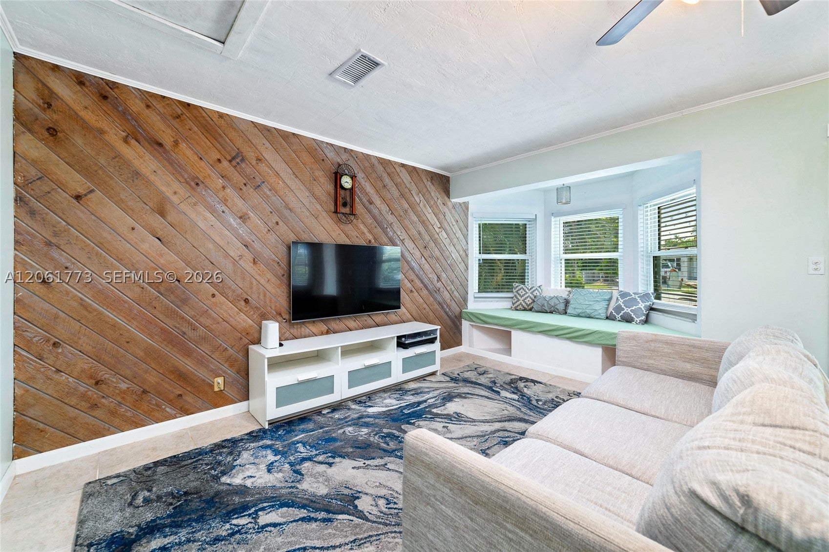 320 NE 59th Ct