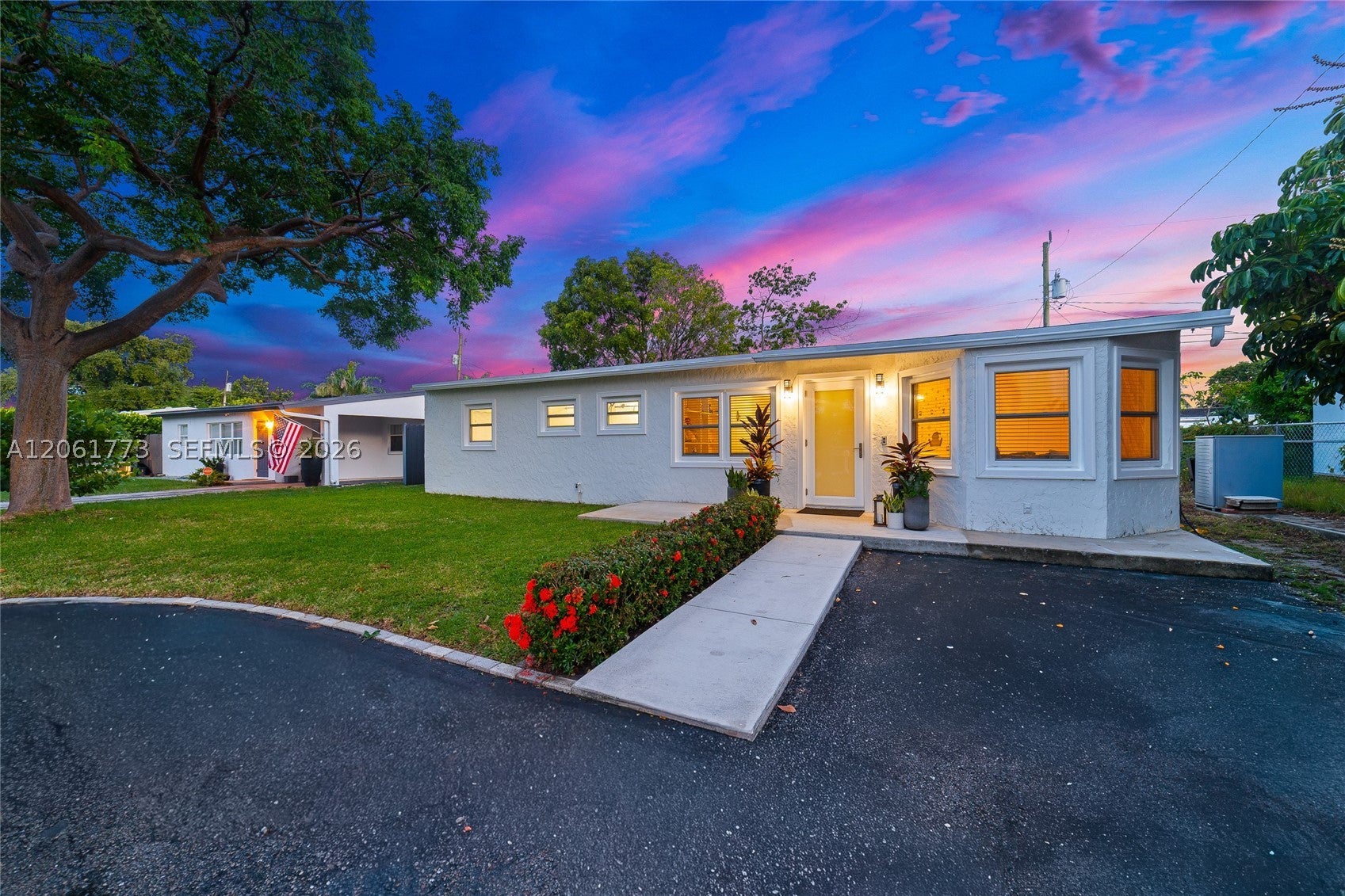 320 NE 59th Ct