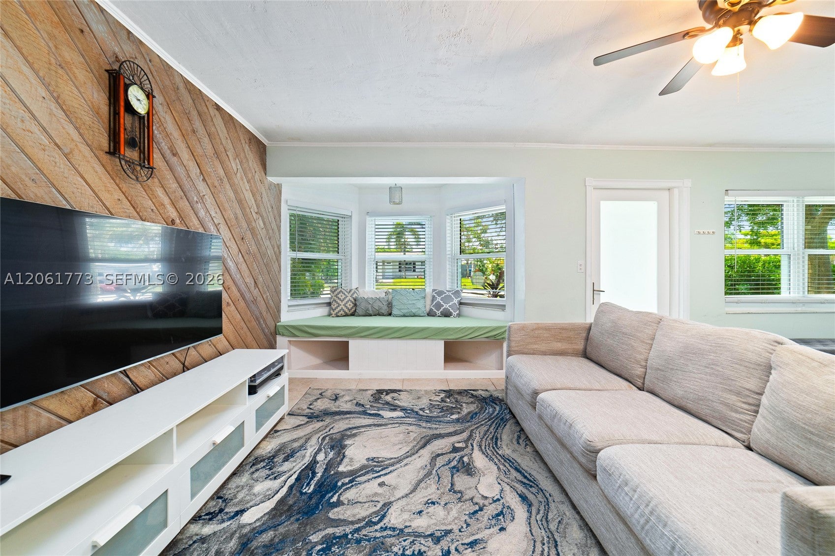 320 NE 59th Ct