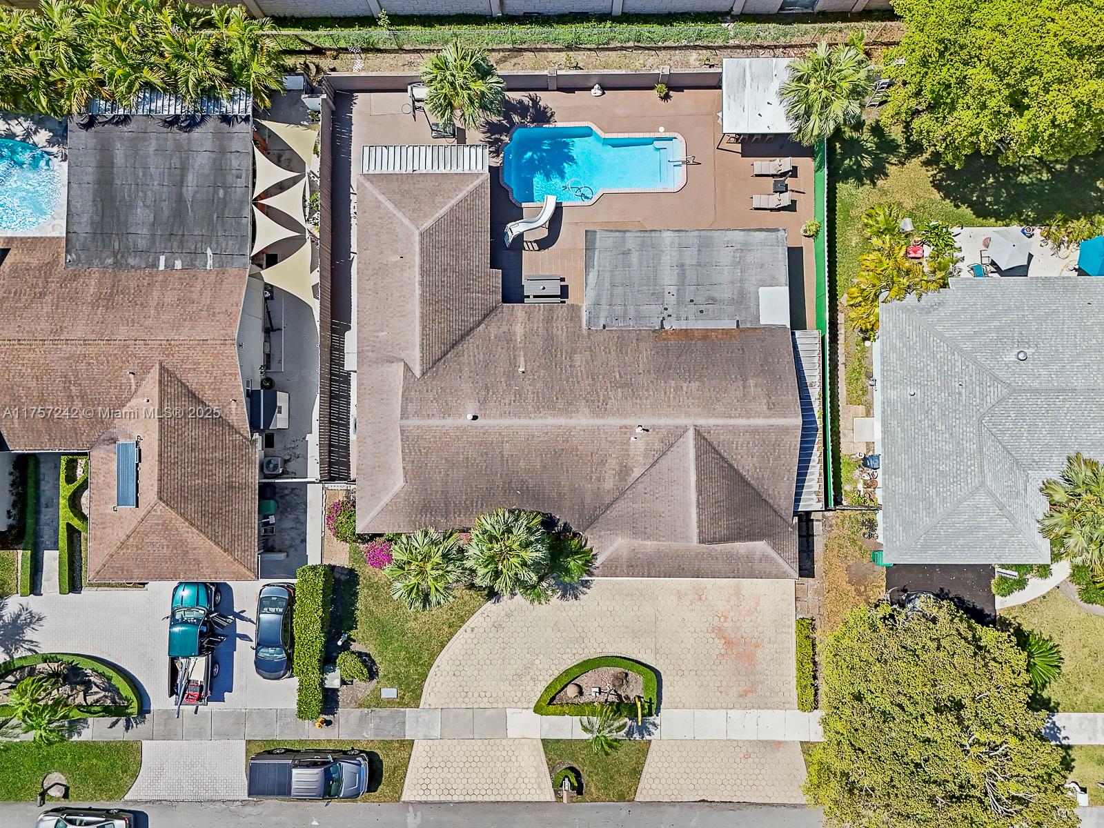 Property for Sale at 9512 Sw 118th Pl, Miami, Broward County, Florida - Bedrooms: 4 
Bathrooms: 2  - $959,000