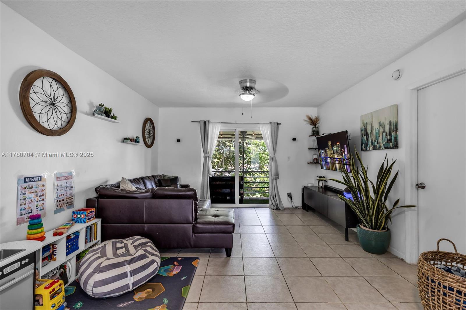 PALM RIDGE VILLAGE CONDO - Residential