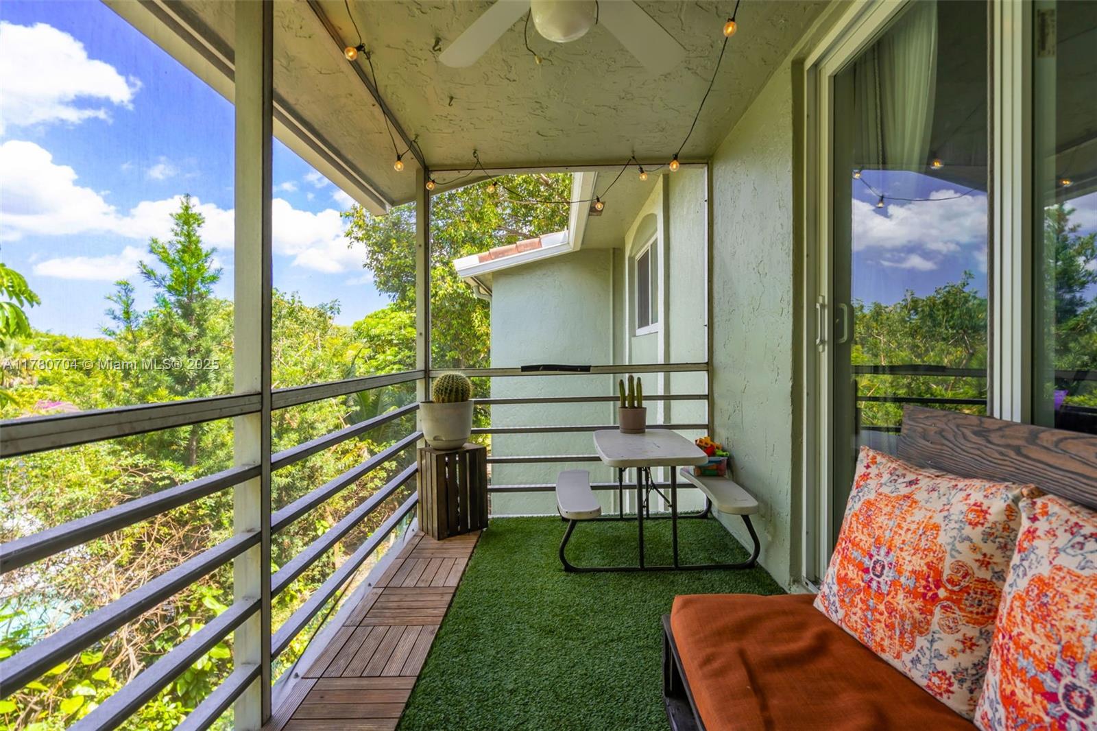 PALM RIDGE VILLAGE CONDO - Residential