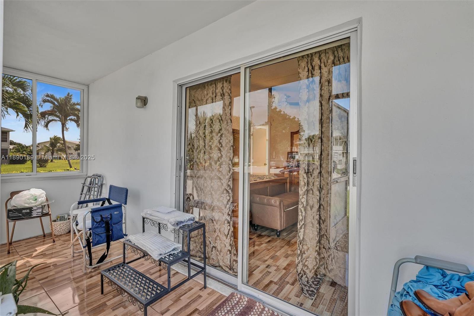 MARKHAM H CONDO - Residential