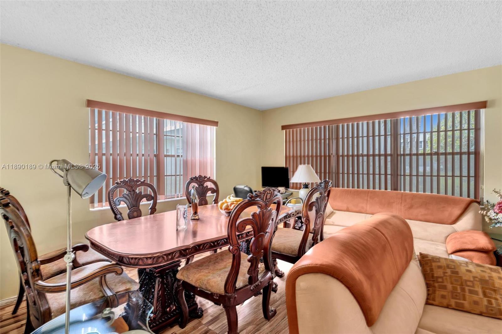 MARKHAM H CONDO - Residential