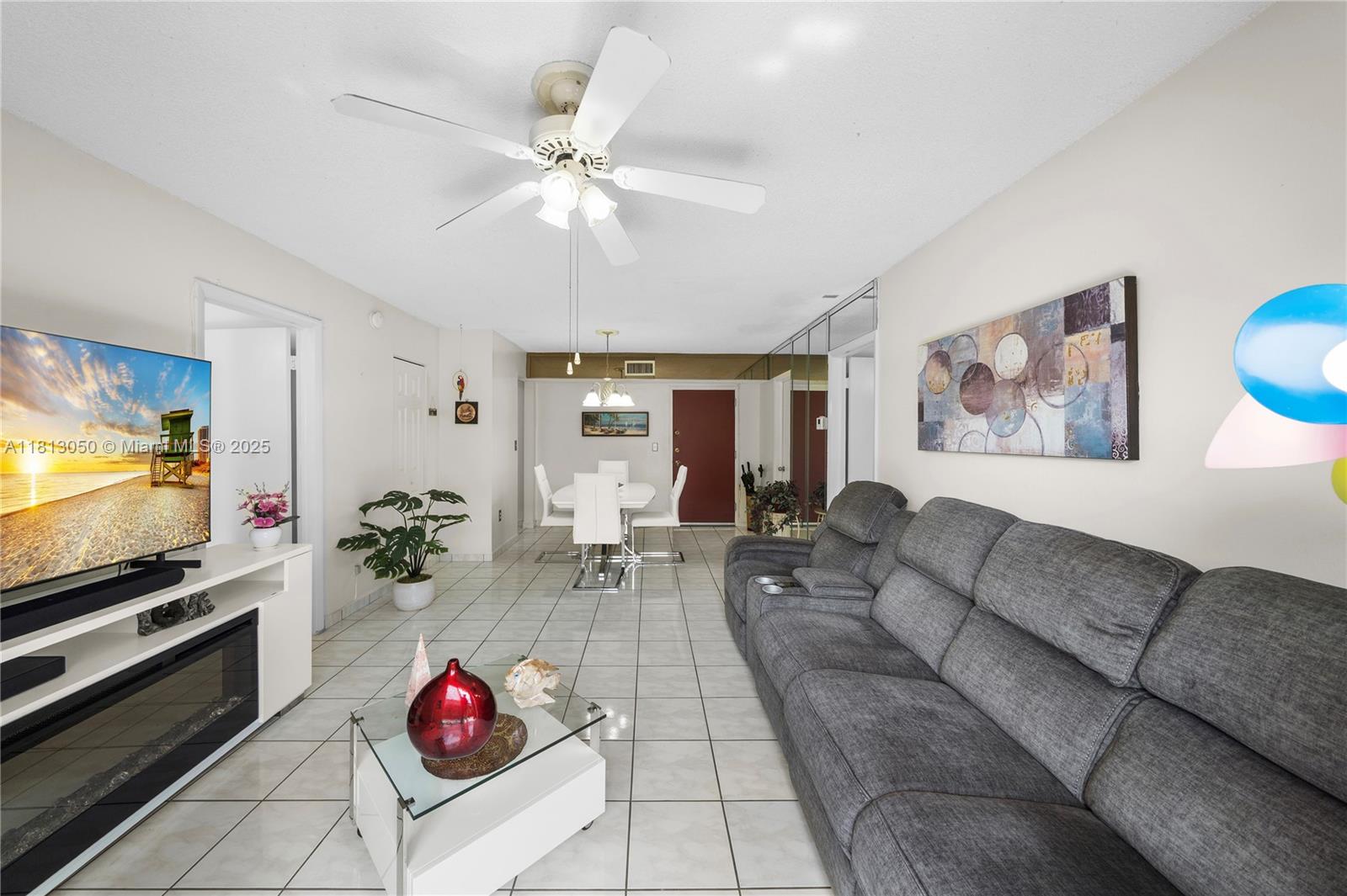 4709 NW 7th St 405-9