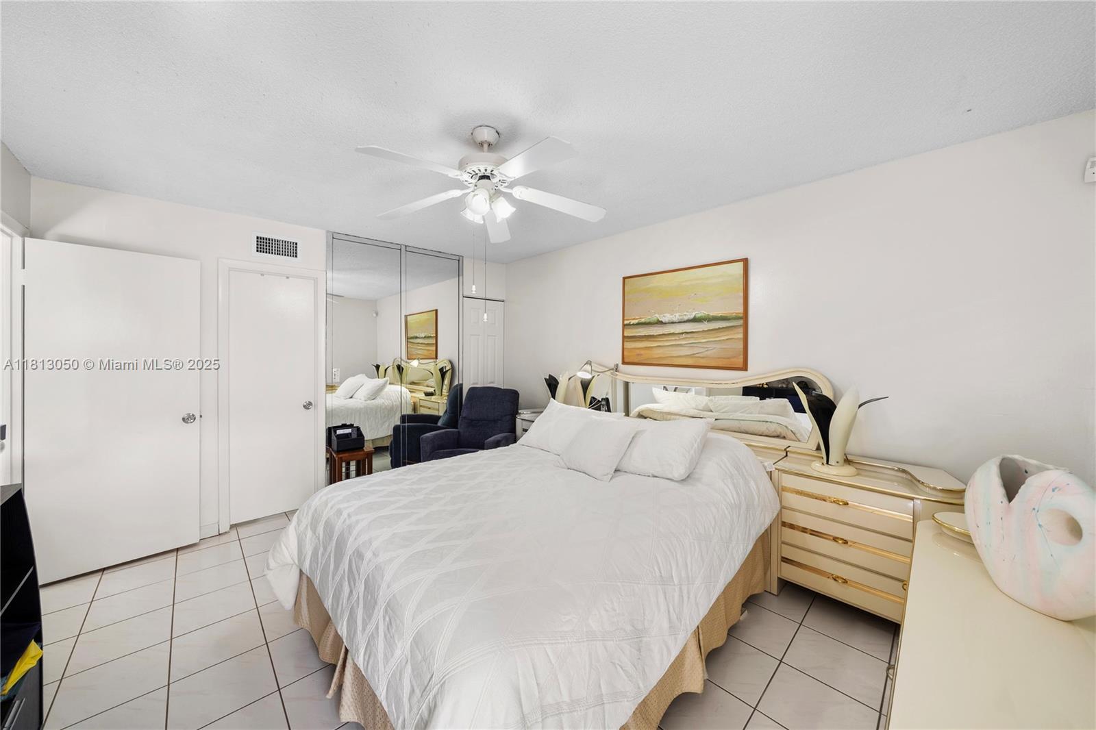 SUNSET VILLAS NO 3 CONDO - Residential