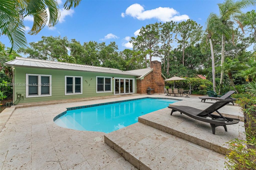 Photo of 10346 Trailwood Cir, Jupiter, FL 33478 (MLS # A11333667)